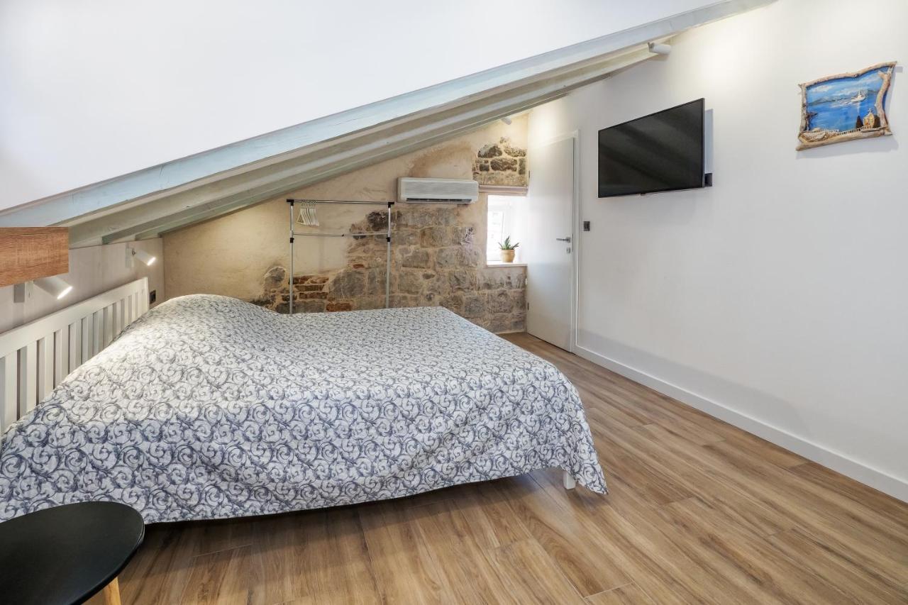 Sweet Rooms Luri สปลิท ภายนอก รูปภาพ